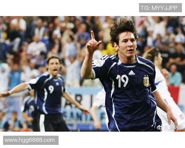 从侏儒到巨星足球明星童年逆袭的励志故事